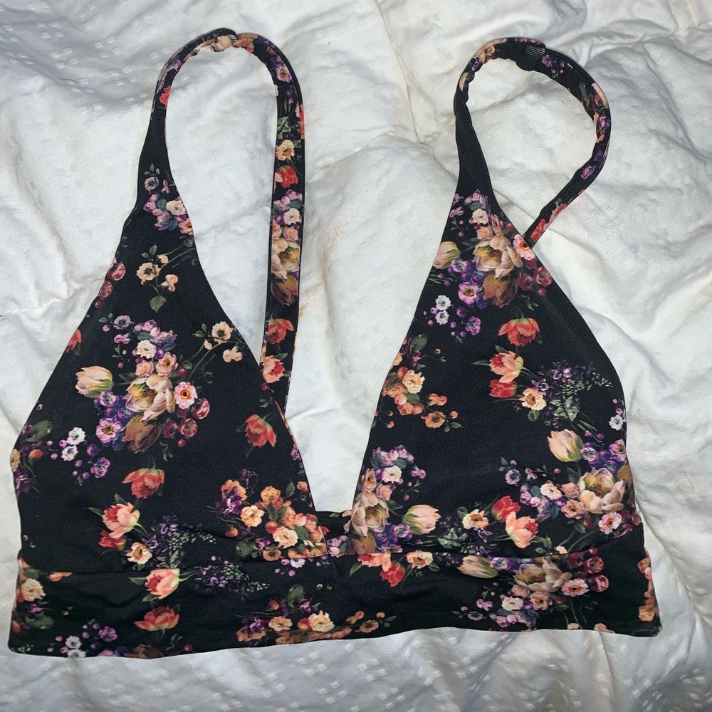 Boys and arrows bikini top!